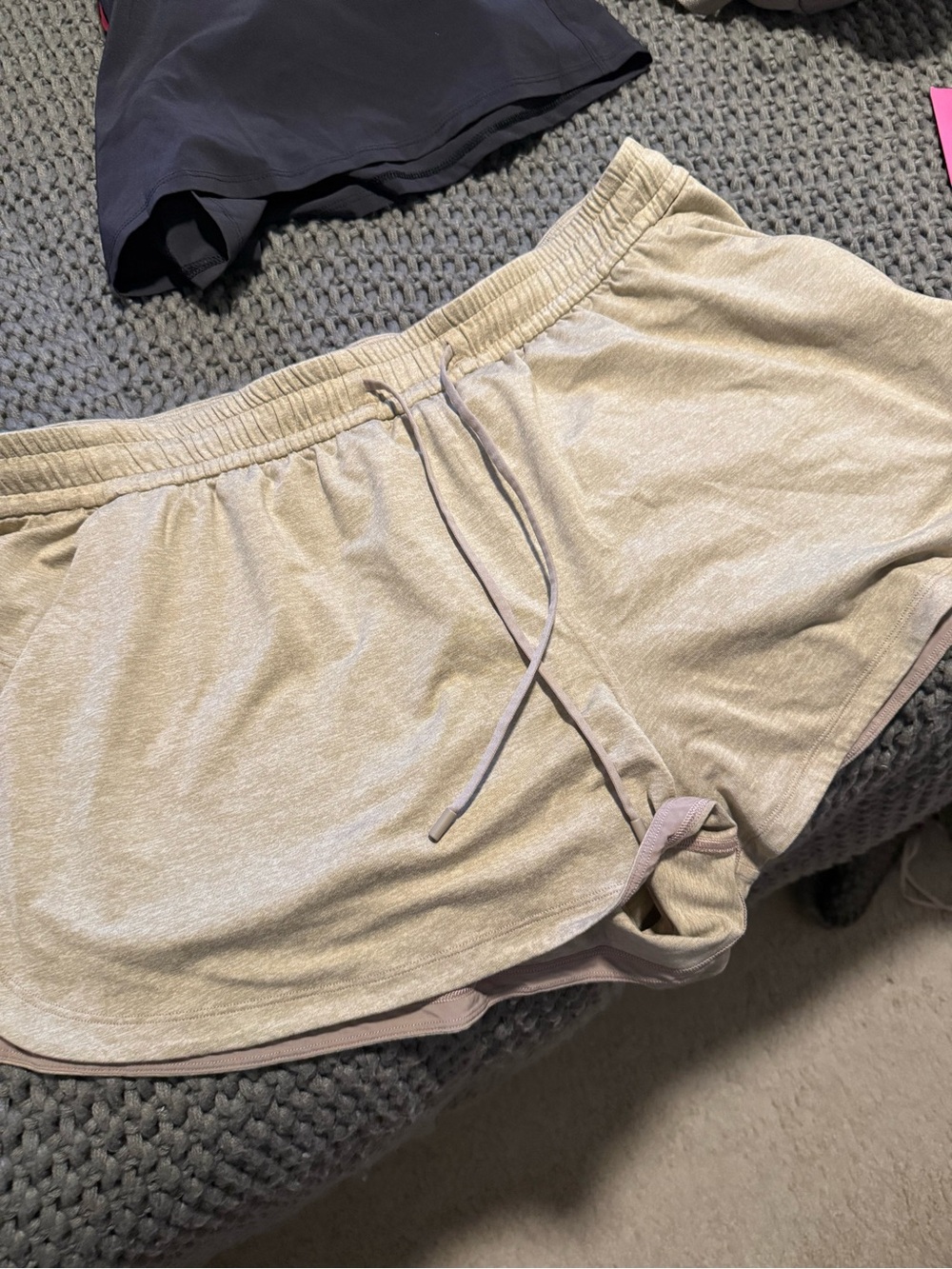 Soft Jersey Mid-Rise Curved Hem Short 3”- Heathered Sheer Oak- XL